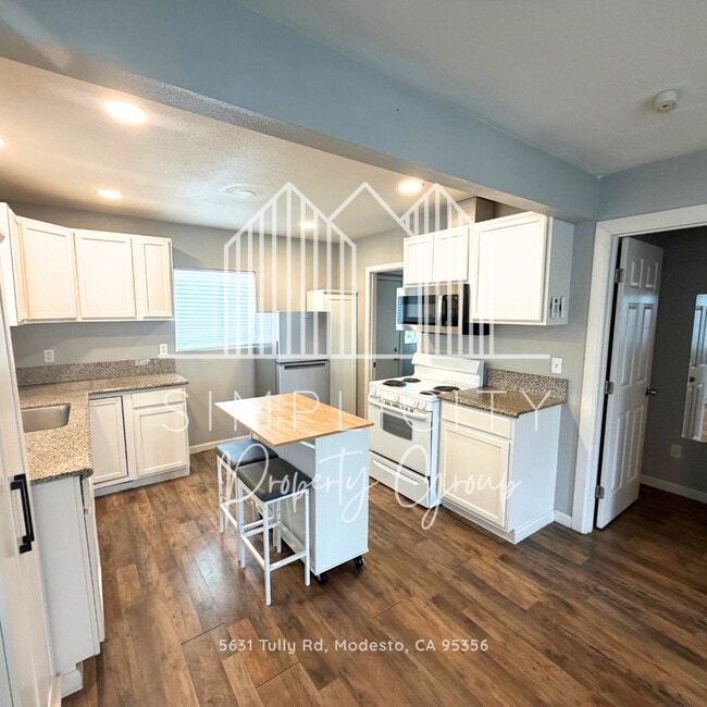 Photo - 5631 Tully Rd