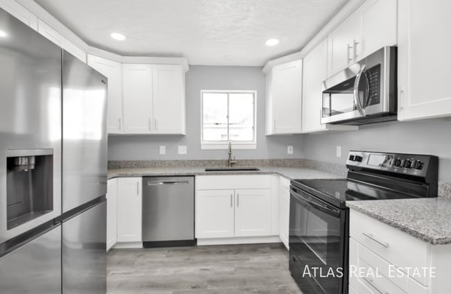 Photo - 725 2nd St Unit 1