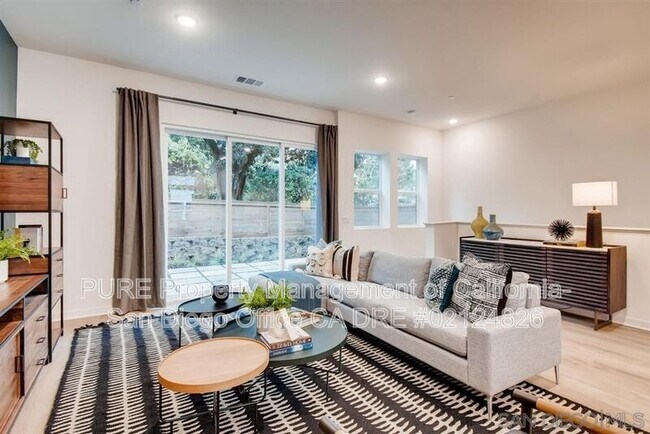 Photo - 10451 Harlow Cir Unidad #31