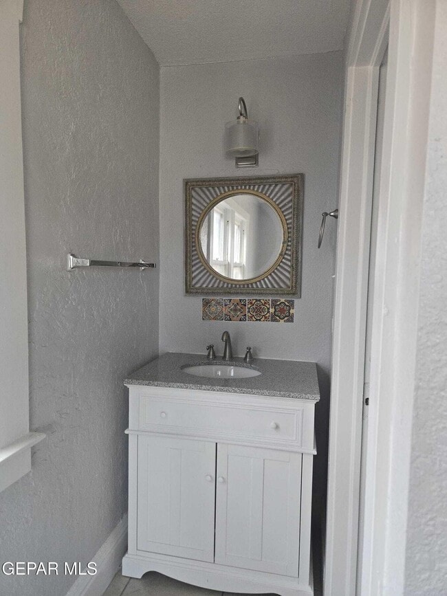 Photo - 515 W Missouri Ave Unit Apt 8