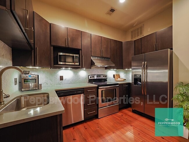 Photo - 149 S Daniel Morgan Ave