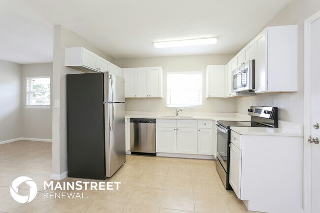 Photo - 7037 Pellias Rd