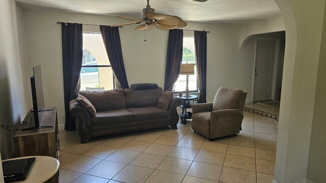 Photo - 57 SW 15th Ct