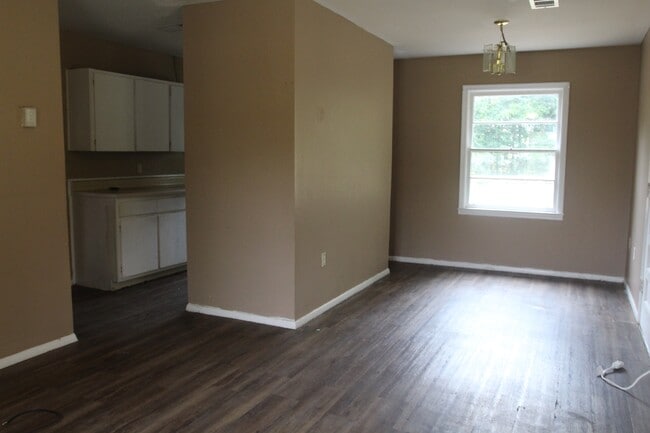 Photo - 1511 Evelyn Ave