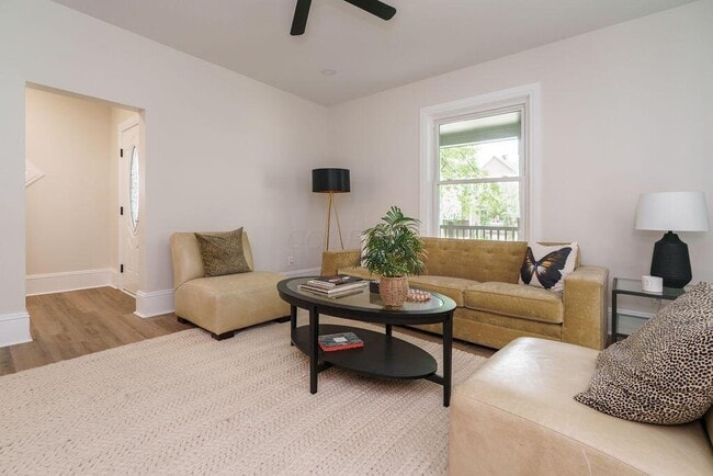 348 E Morrill Ave