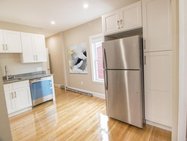 Photo - 2556 Massachusetts Ave