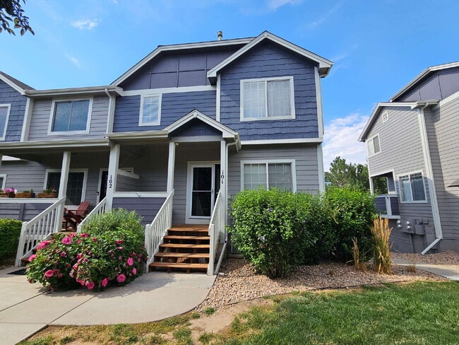 Building Photo - Like New 2 Bedroom Townhome In Louisiana Purchase II Unit 101