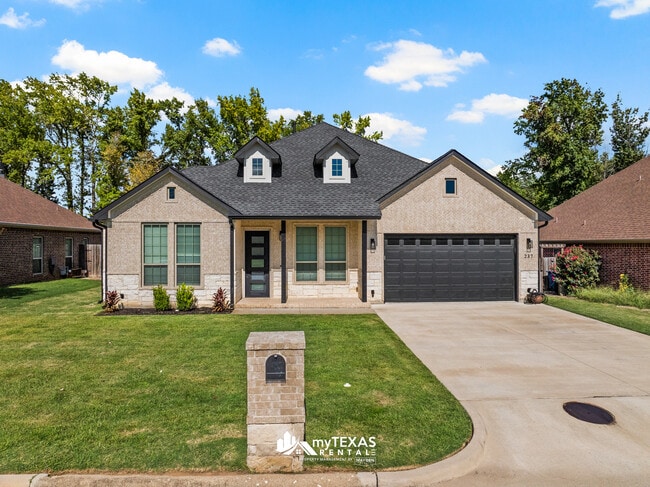 Building Photo - 237 Kathryn's Ct