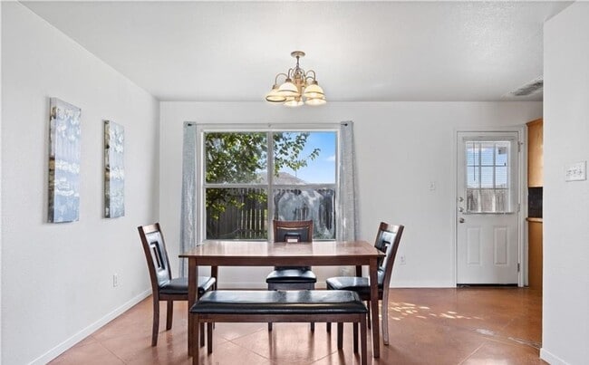 Photo - 3807 Littleleaf Ct Unidad A