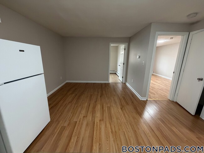 Photo - 134 Willard St Unidad 20