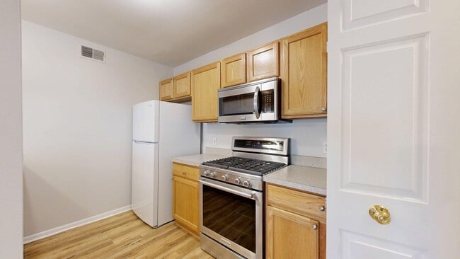 Photo - 2718 S Knightsbridge Cir