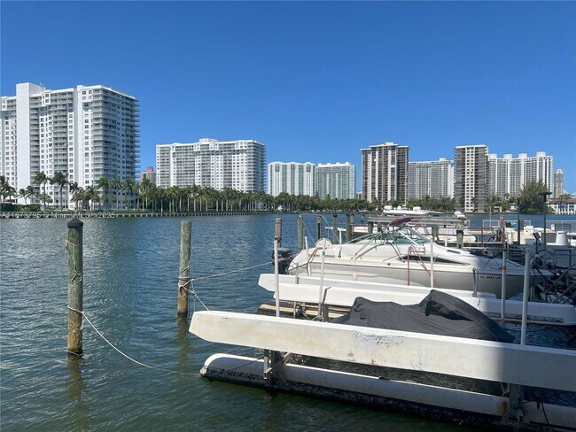 Photo - 18051 Biscayne Blvd Unit 1403