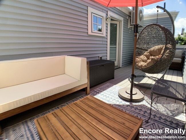 Building Photo - 12 Bradbury St Unit 1