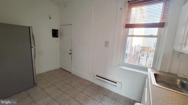 Building Photo - 1249 Shackamaxon St Unit 2F Rental