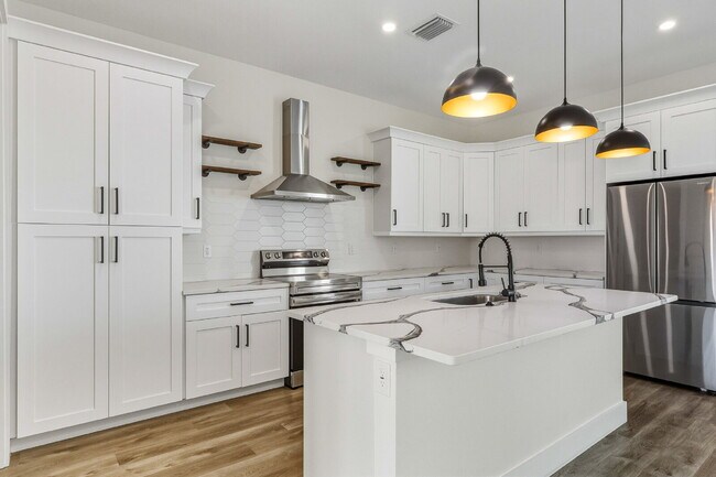 Photo - 3 Bedroom, 3.5 Bath Townhouse Minutes From Downtown!!! Unidad 1