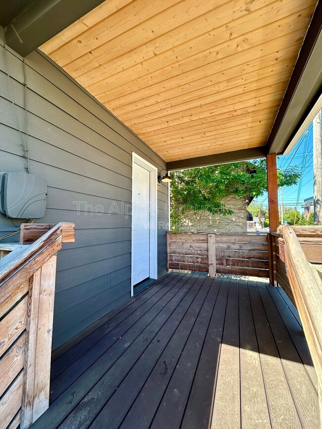 Photo - 4831 N Maryland Ave Unidad A