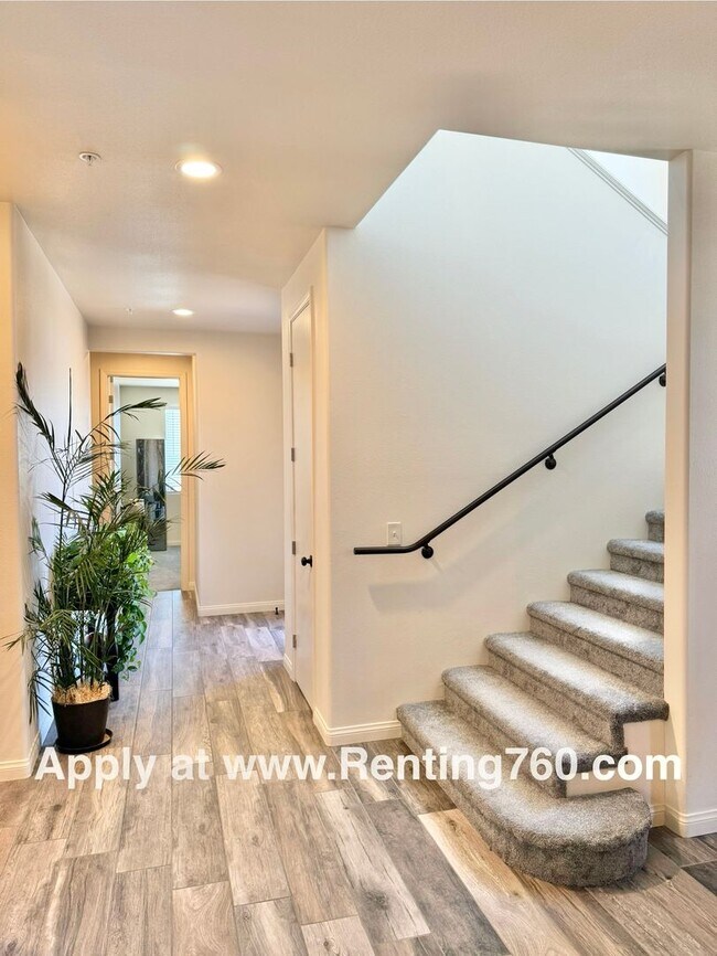 Photo - Newer 4 Bedroom 3 Bathroom Home With Solar...