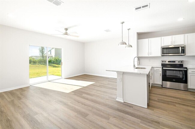 Photo - 17436 Haysack Ter