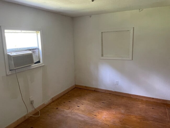 Photo - 3 bed Apalachee Pky and Capital Circle