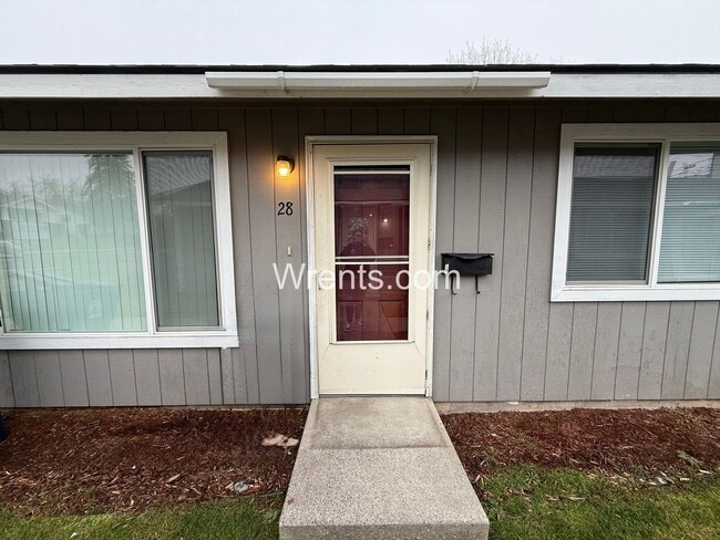 Building Photo - 28-30 E. Courtland Unit 28