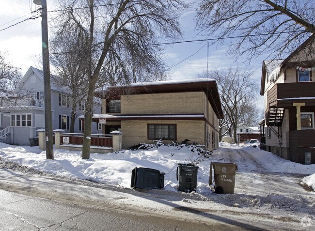 210 N Blair St