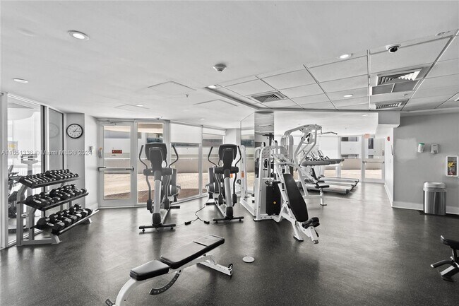 6301 Collins Ave Unit 1806