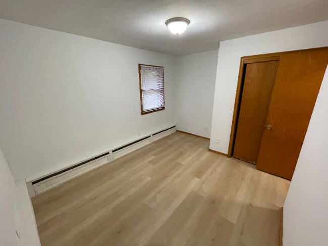 Photo - 616 Ivy Ave E Unidad 3