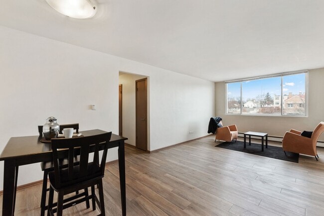 Photo - 3575 N Oakland Ave Unit 207