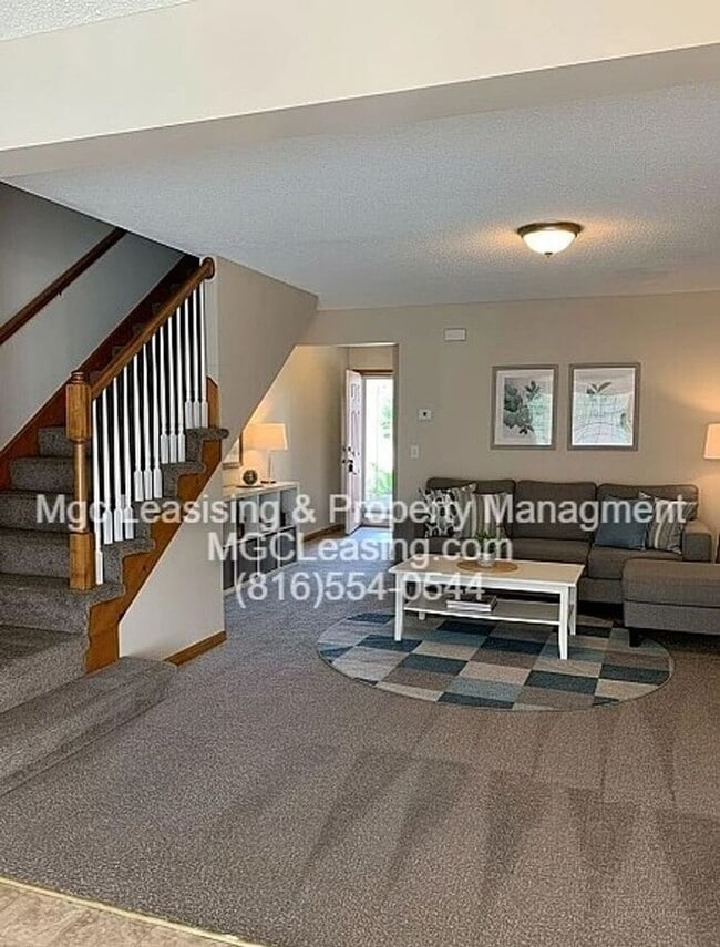 Photo - Experience the Lee's Summit Lifestyle in your spacious townhome!