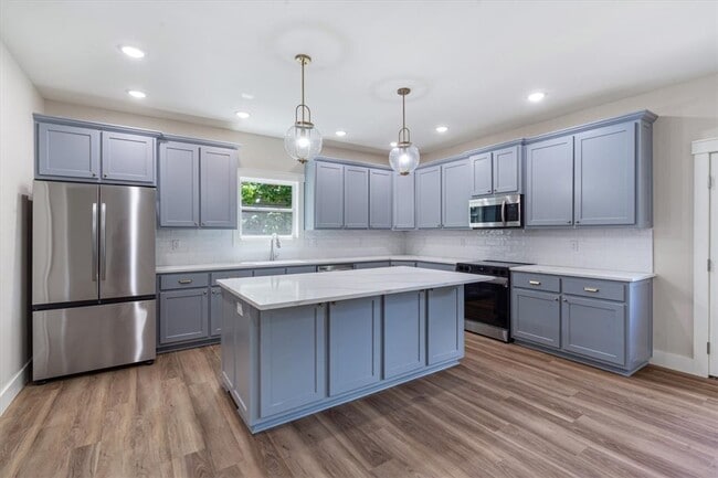 Photo - 28 Fleetwood Dr