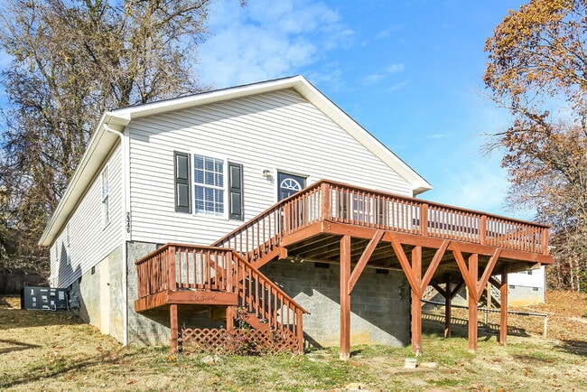 Photo - 2346 Floyd St