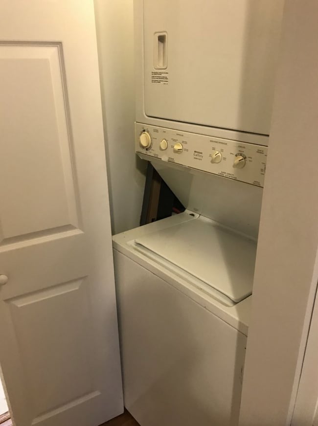 Photo - 1850 N Saint Louis Ave Unit 1R