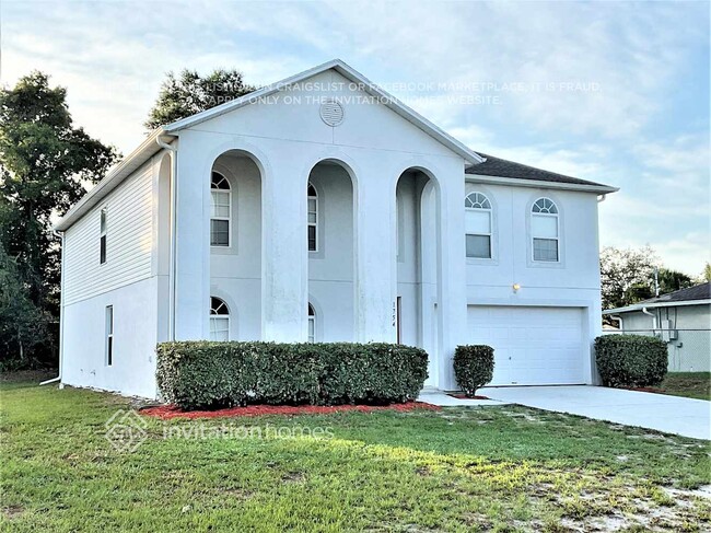 Photo - 1754 McFarlane Ave