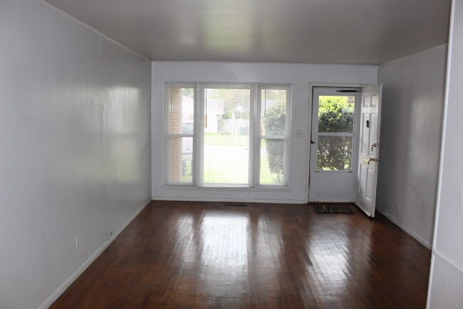 Photo - 1500 Carlisle Ct