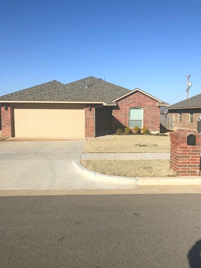 Photo - Great house in Heritage Oaks!