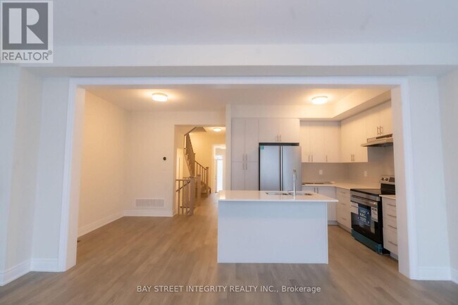 Photo - 2184 Postmaster Dr