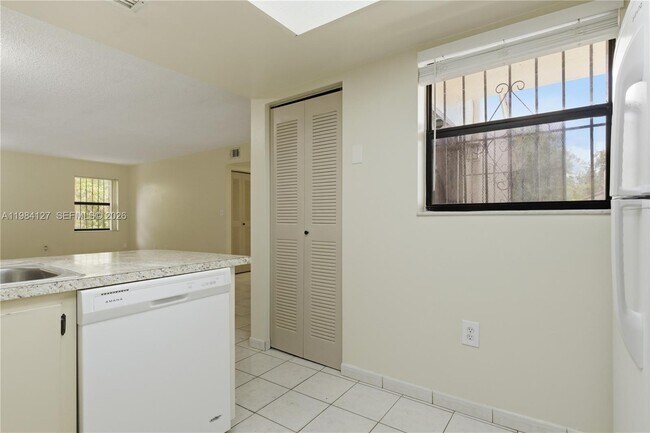 Photo - 10885 NW 7th St Unit 21-33