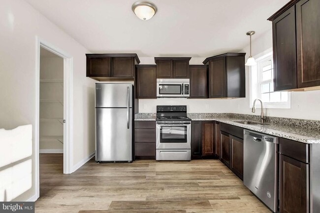 Photo - 16 Secretariat Dr