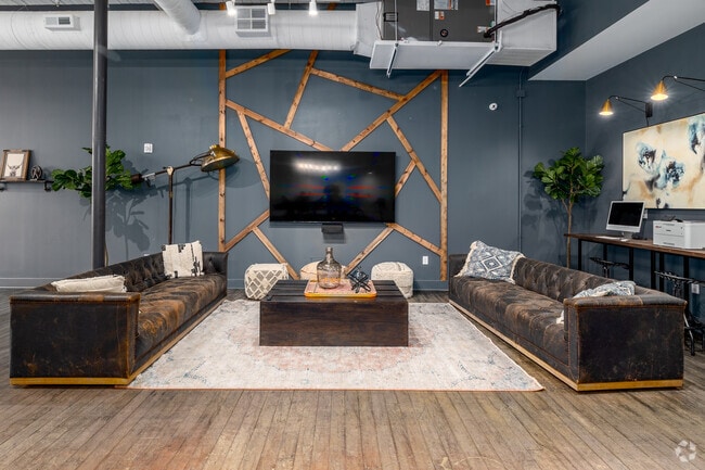 Salón para residentes - Trenton Mill Lofts