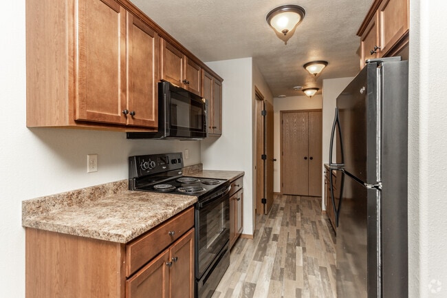3BR, 2.5BA - 1,260 SF