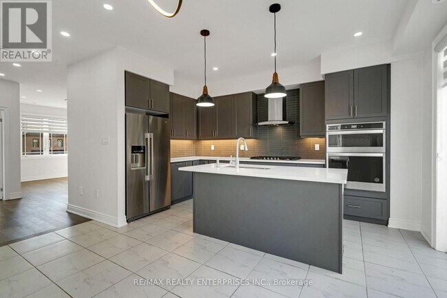 Photo - 57 Baskett St