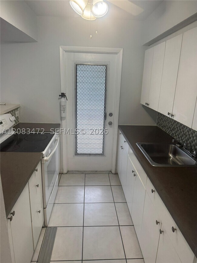 Photo - 1816 McKinley St Unit 12A