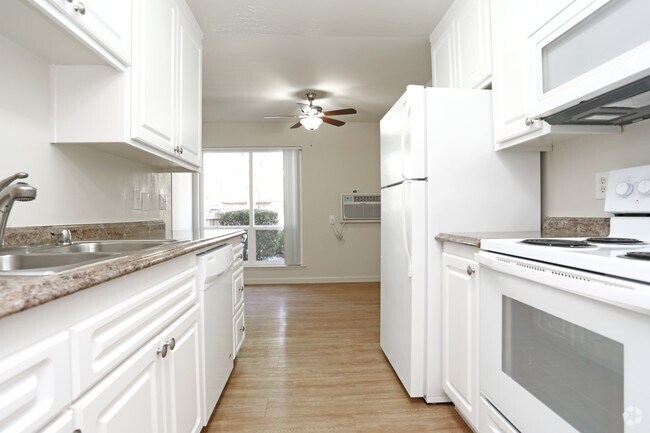 Photo - Carriage House