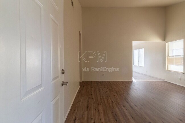 1311 W Century Blvd Unit 42