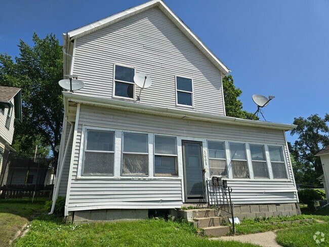 Building Photo - 1601 W 4th St Unit Apt 3