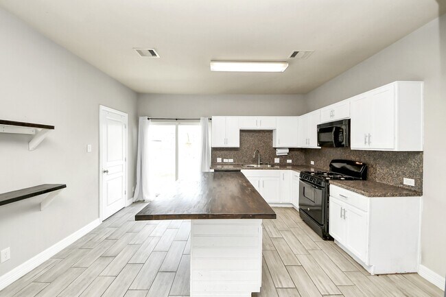 Photo - 7515 Morgan Ranch Tr