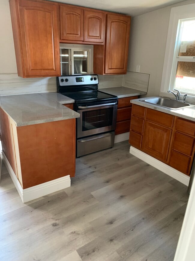 Building Photo - 6939 MacArthur Blvd