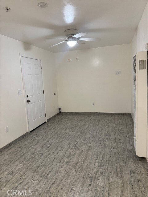 Photo - 554 W 93rd St
