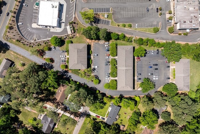 Photo - Spring Lane Apartments