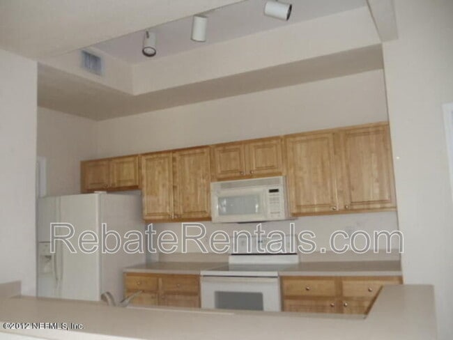 Photo - 10075 Gate Pkwy N Unit #2607